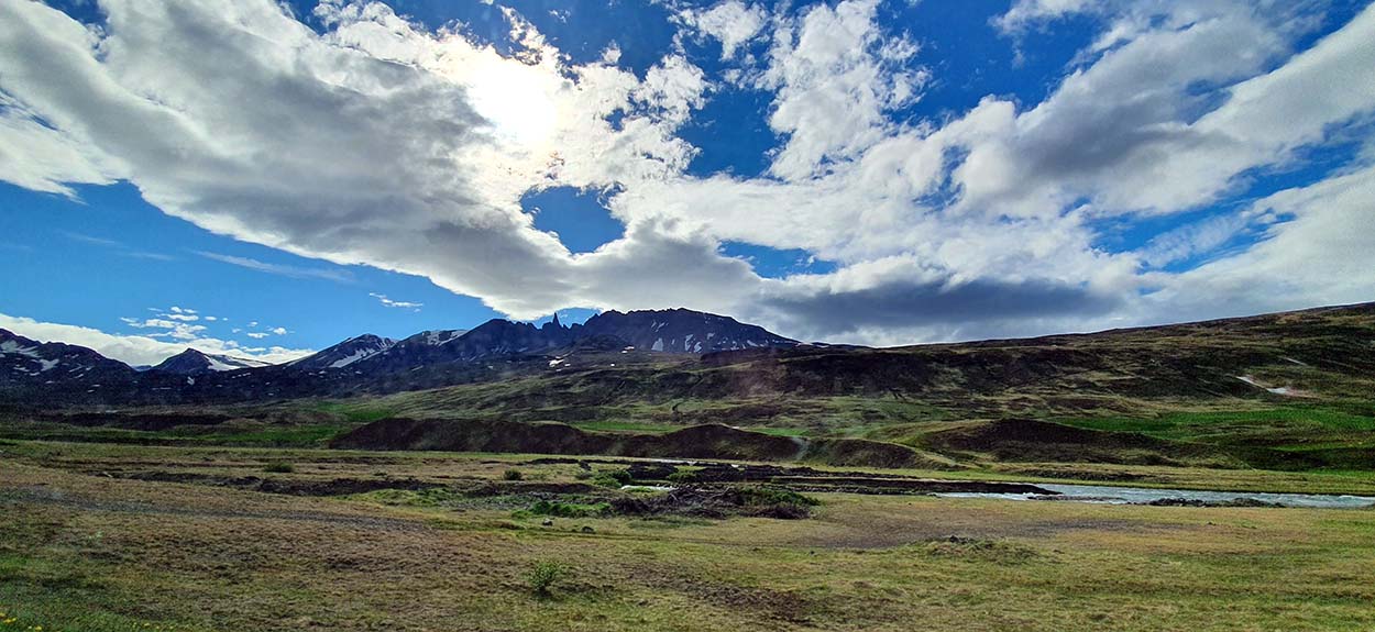 Local Voices - Jóna & Júlía from Iceland
