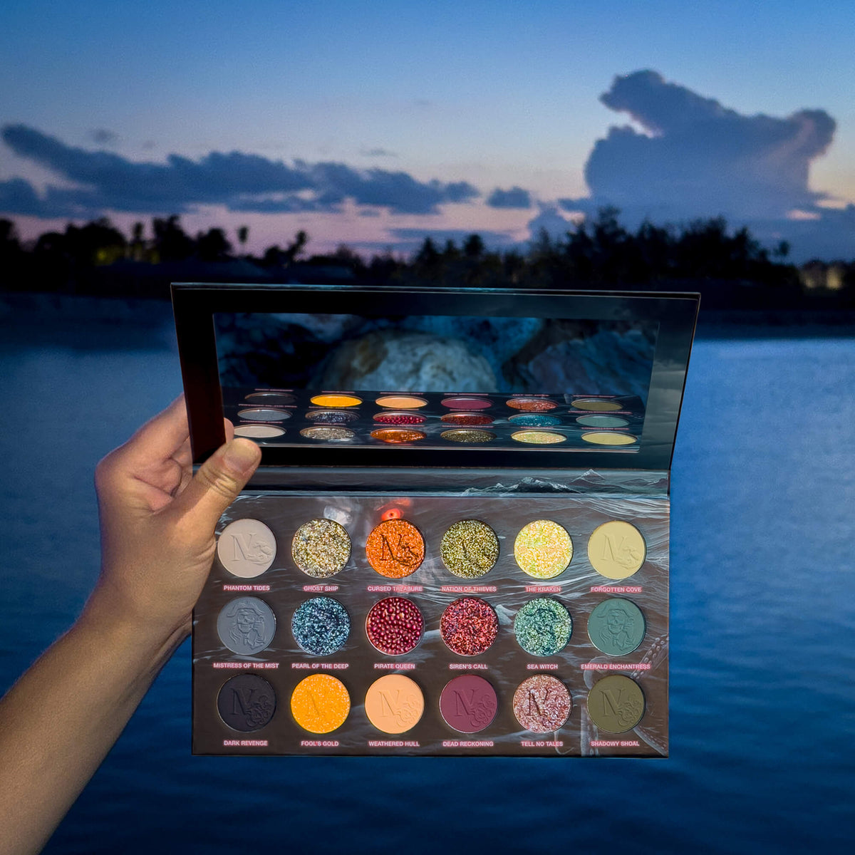 Phantom Tides Intense Color Palette